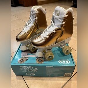 Circle Society Metallic Rose Gold Roller Skates - Size 3-7